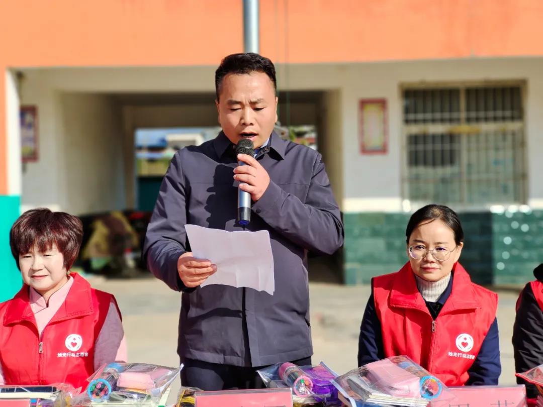 2021年民盟•祥云平台“烛光行动万里行”金秋助学公益活动第五站落地鄢陵